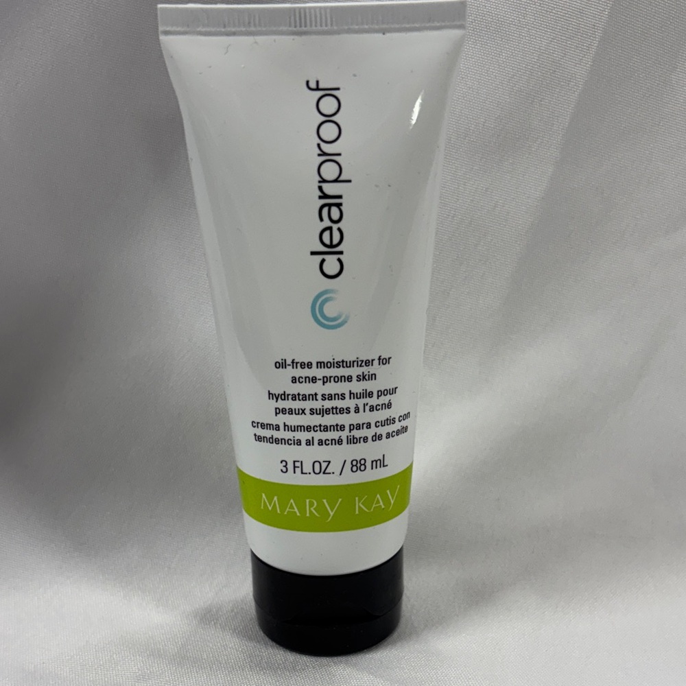 Mary Kay Clearproof Oil-Free Moisturizer